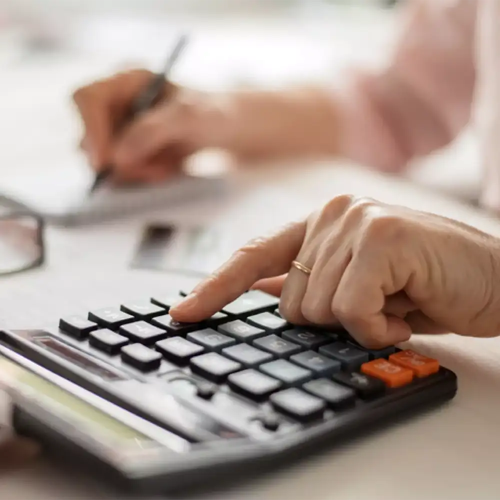 Hngham-CC-Financial Decision